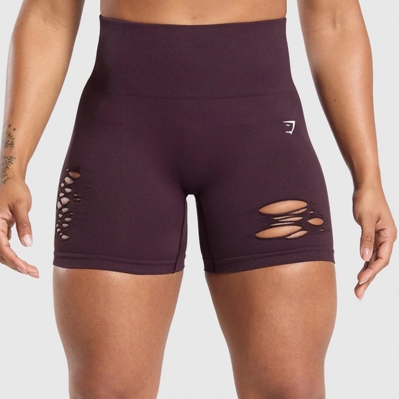 Gymshark Pants - NEW Gymshark Gains Seamless Distressed Shorts XXL Purple